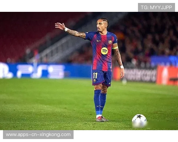 拉菲尼亚弧顶劲射巴萨终结比赛