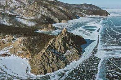 2025年全球电竞投资额再创新高，行业成交活跃，2021年电竞行业